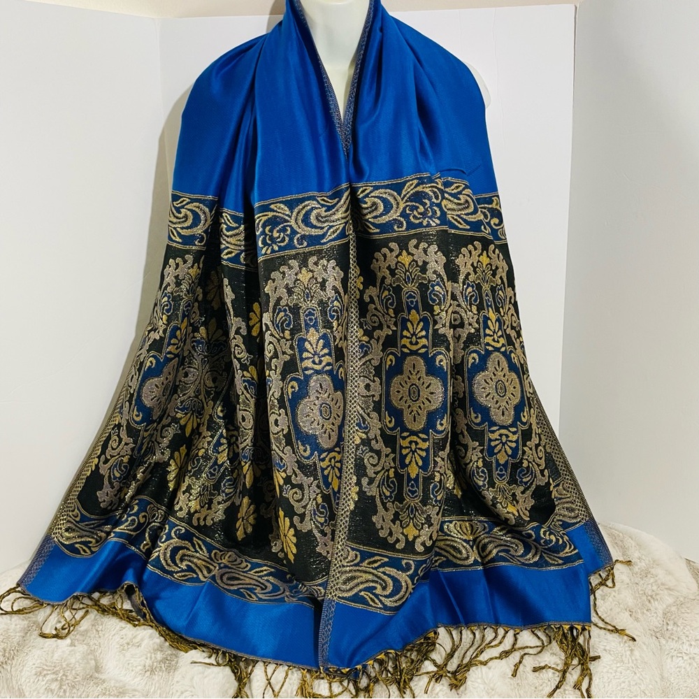 Elegant Blue and Gold Women's Scarf